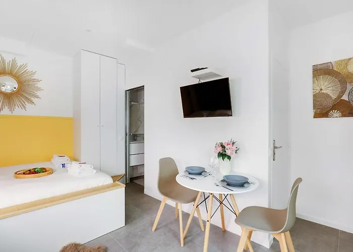 Cosy Up To 2p - Republique Temple * Paris